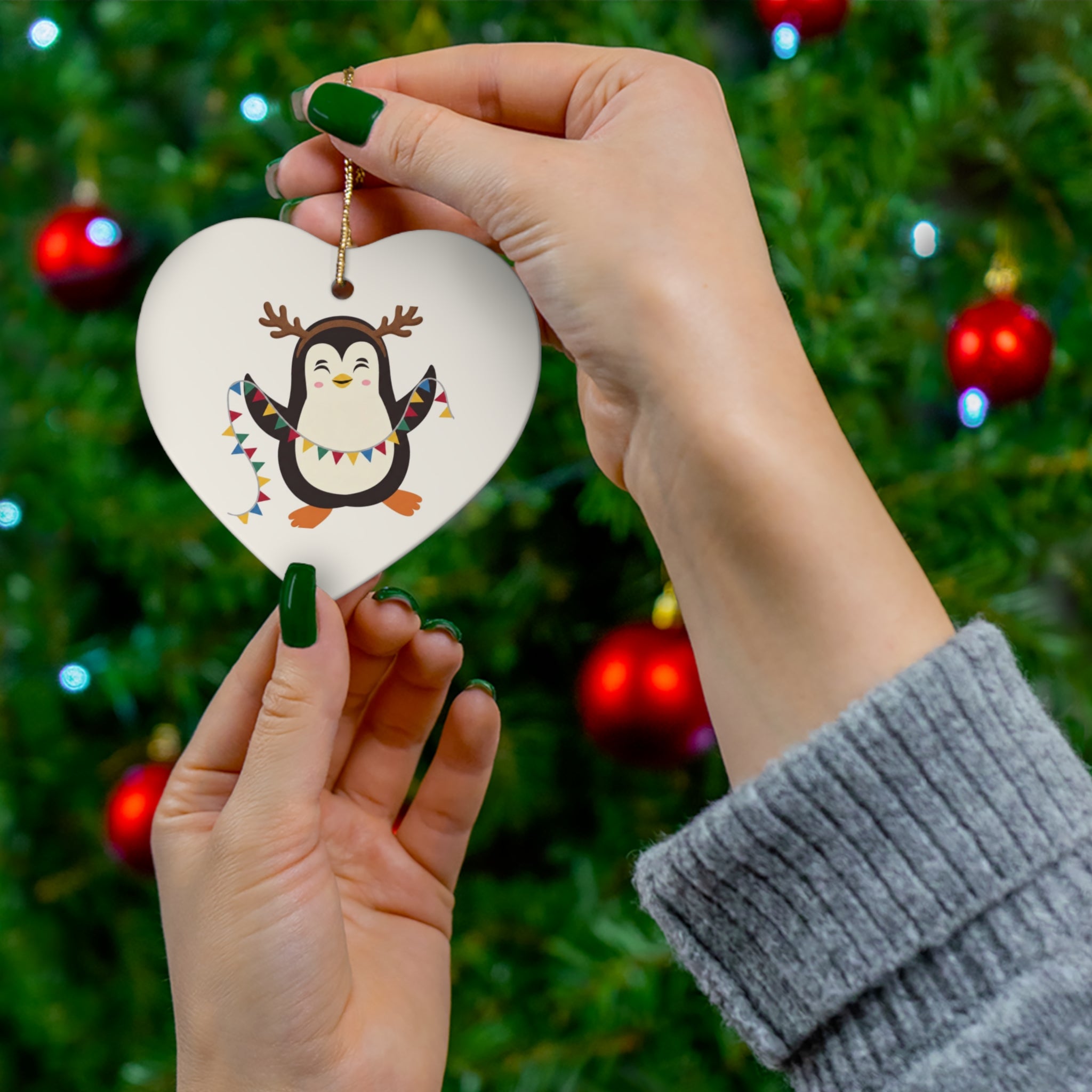 Keramik-Weihnachtsanhänger – Glänzende Festtagsdeko in 4 Formen (Stern, Herz, Kreis, Schneeflocke)